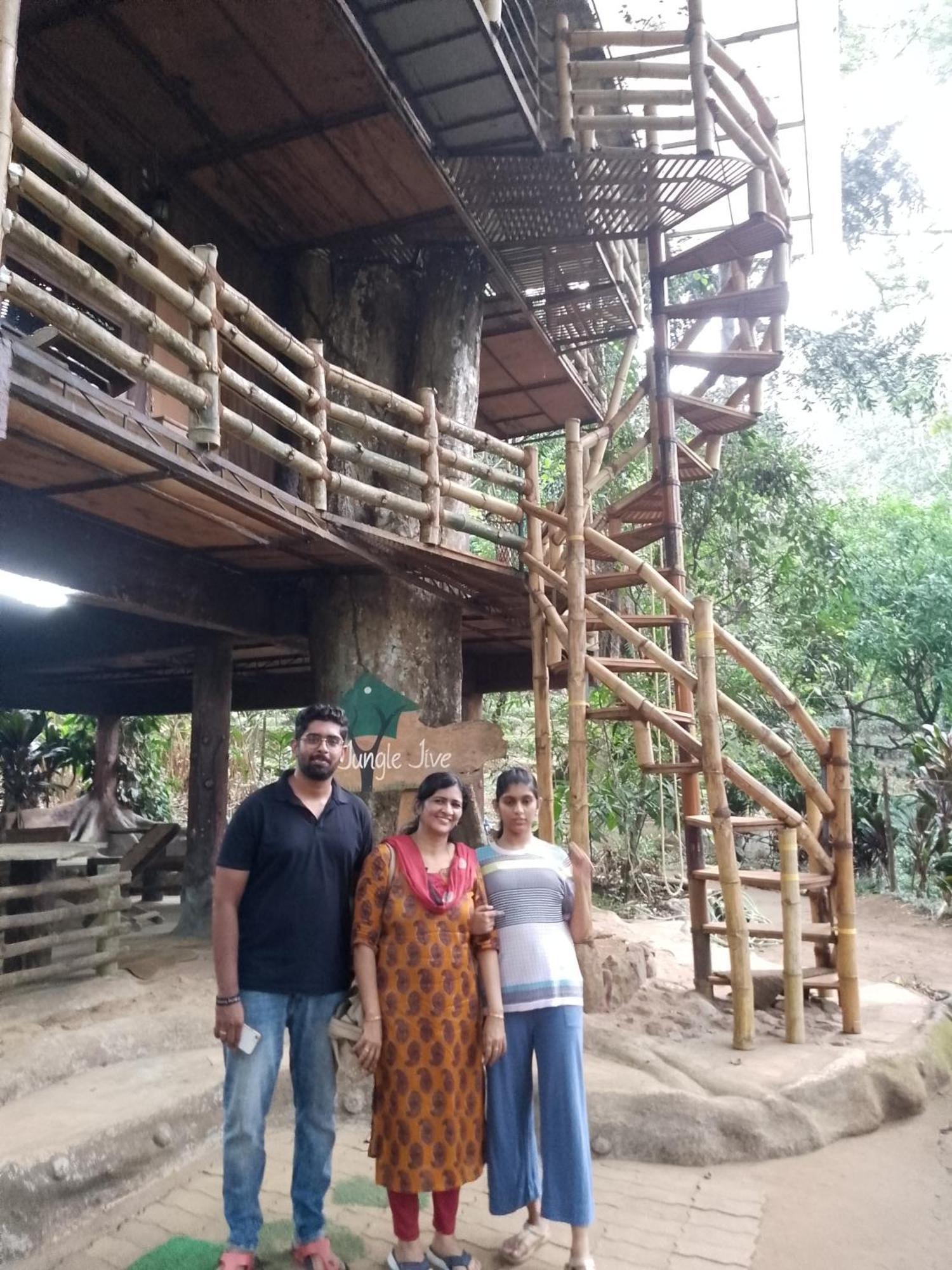 מונאר Jungle Jive Treehouse And Farm House מראה חיצוני תמונה